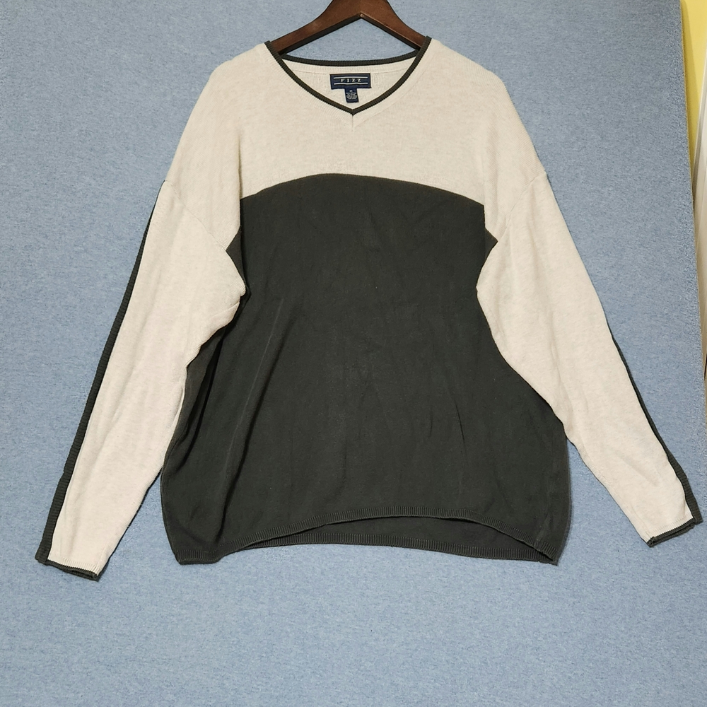 Casual Men's Two-Tone Sweater